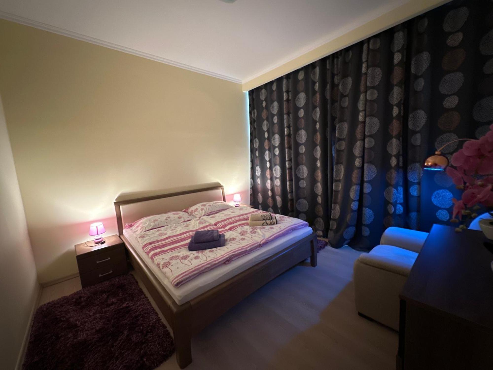 Apartment Zeyerova4 Karlovy Vary Bagian luar foto